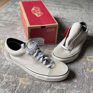 Vans custom colour. New in box